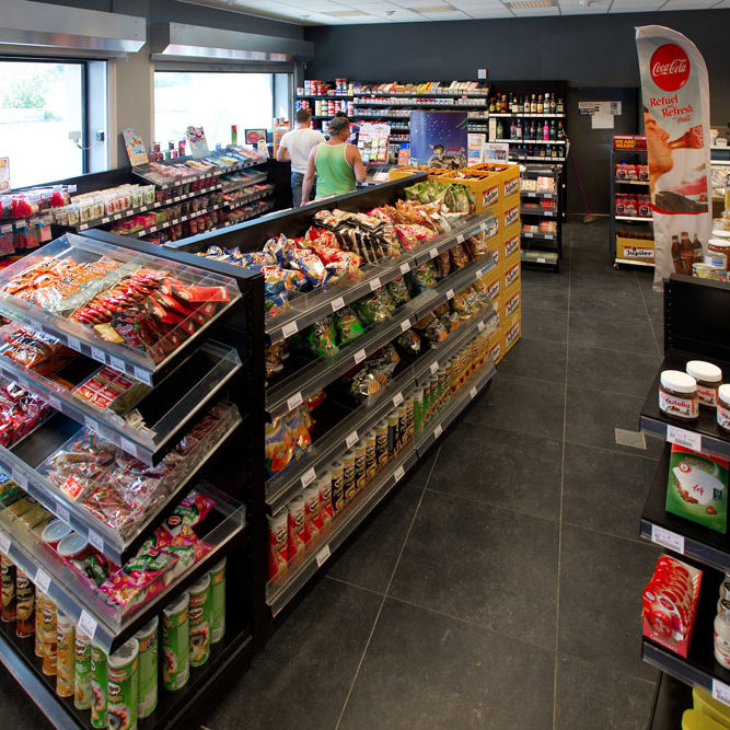 Shop de la station services Scipioni de Mettet